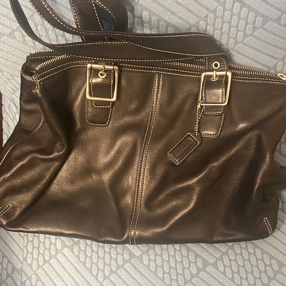Elegant Brown Leather Coach Hampton large Women's Bag